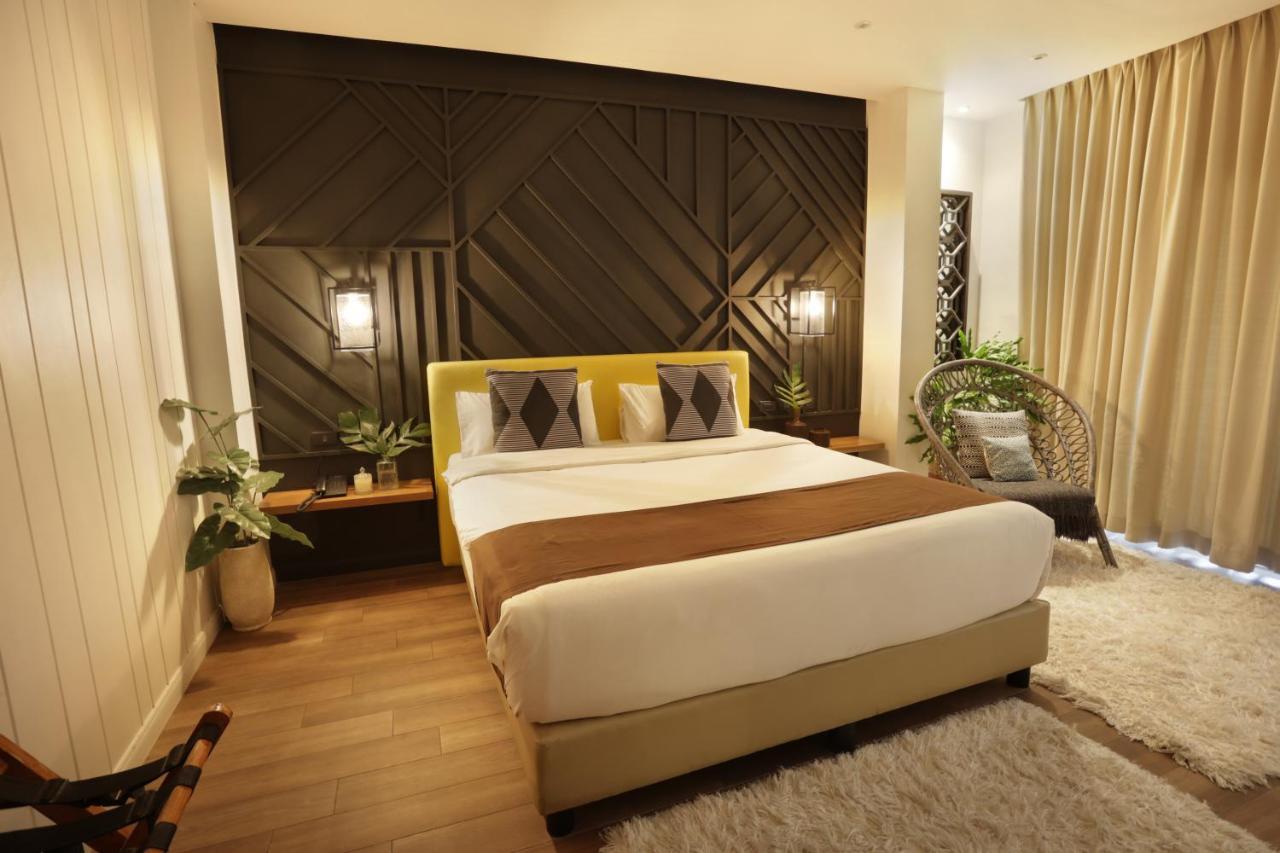 The Bourke Hotel Davao Zewnętrze zdjęcie