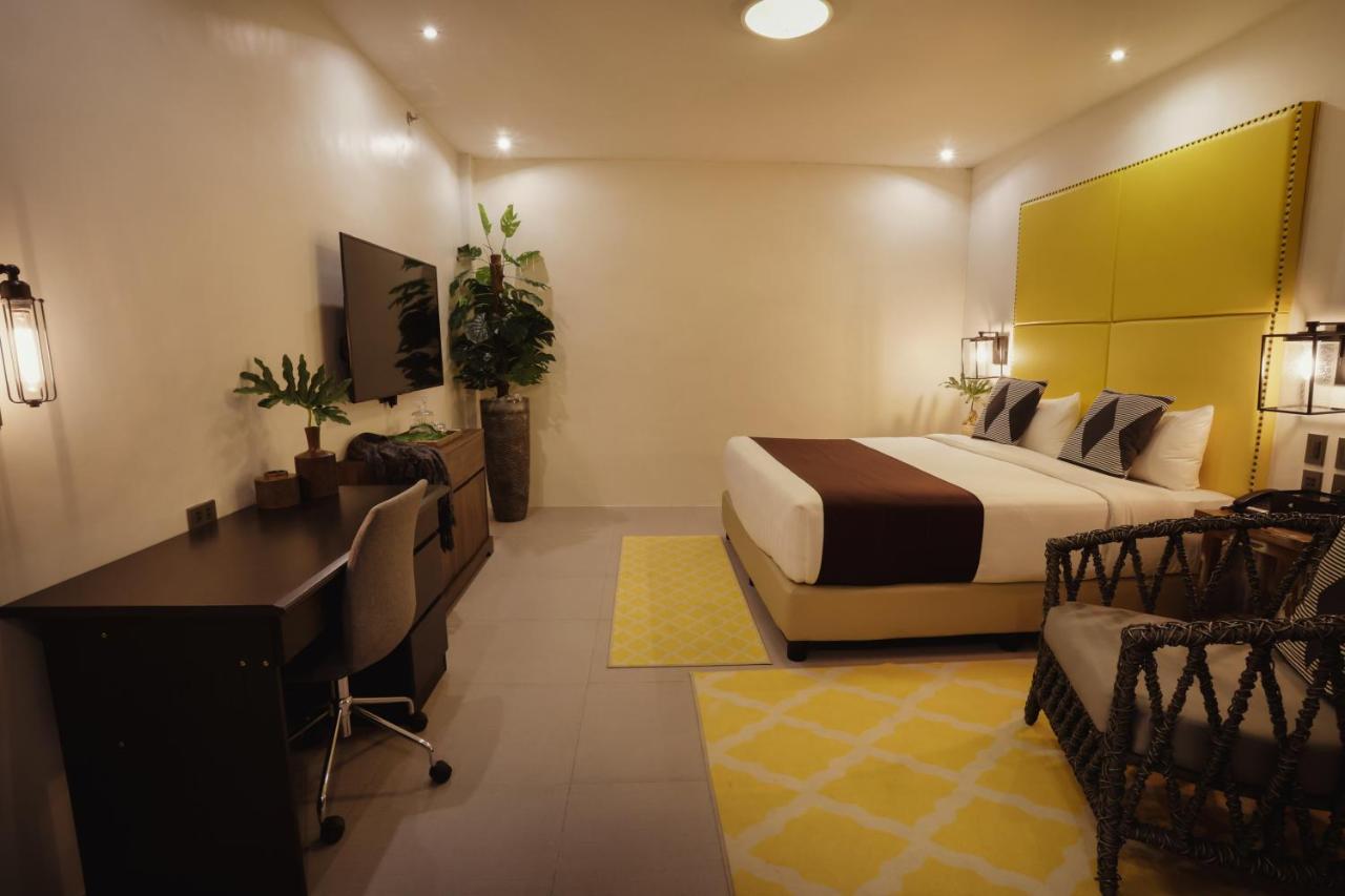 The Bourke Hotel Davao Zewnętrze zdjęcie