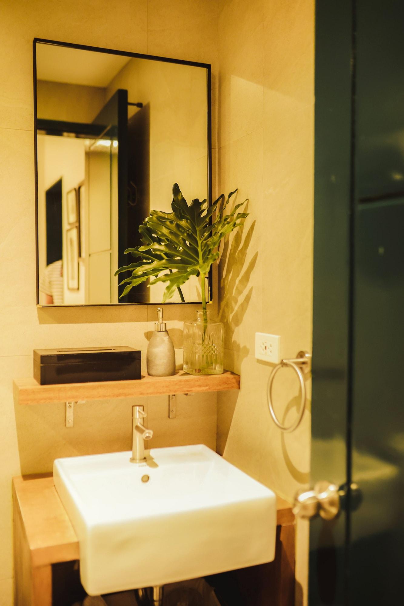 The Bourke Hotel Davao Zewnętrze zdjęcie
