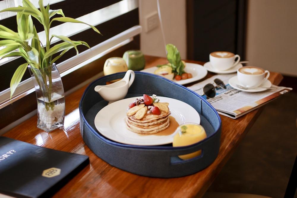 The Bourke Hotel Davao Zewnętrze zdjęcie
