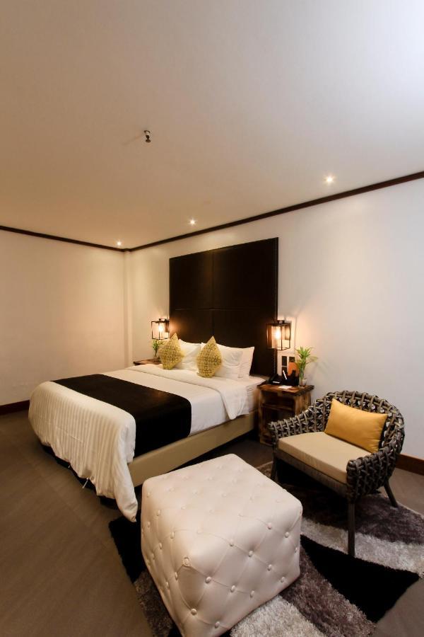 The Bourke Hotel Davao Zewnętrze zdjęcie